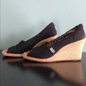 TOMS Stella wedges, black